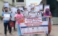 নিয়োগের দাবিতে মুখ্যমন্ত্রীর বাসভবনের সামনে এসটিজিটি উত্তীর্ণদের ধর্না