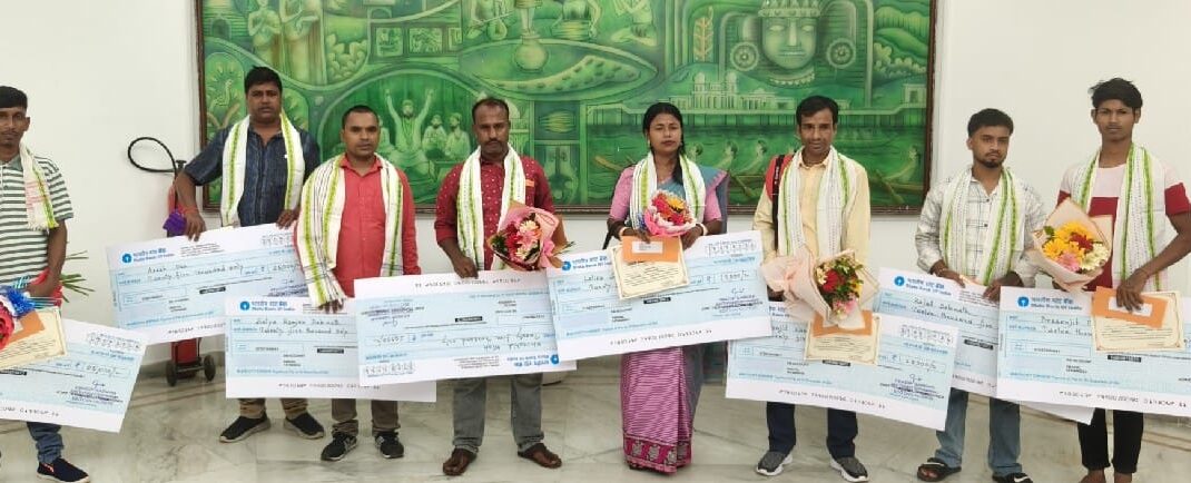 ত্রিপুরায় ৮ জনকে ‘রাহবীর’ পুরস্কার, প্রত্যেককে ২৫ হাজার টাকা ও শংসাপত্র